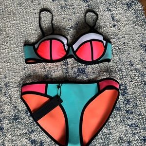 Triangl neoprene color block bikini Medium NWT